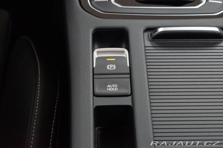 Volkswagen Passat 2.0 TDI*REZERVACE* 2022