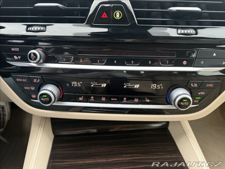 BMW 5 520d Luxury line 2019