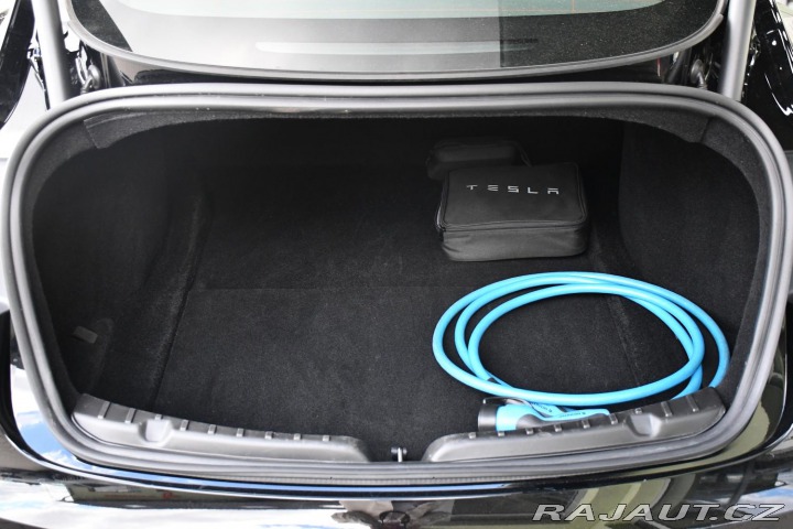 Tesla Model 3 LONG RANGE DUAL REZERVACE 2023