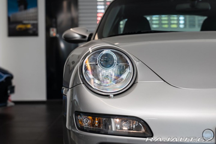 Porsche 911 (997) Carrera S Manuál 2005