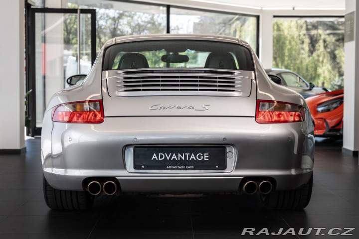 Porsche 911 (997) Carrera S Manuál 2005