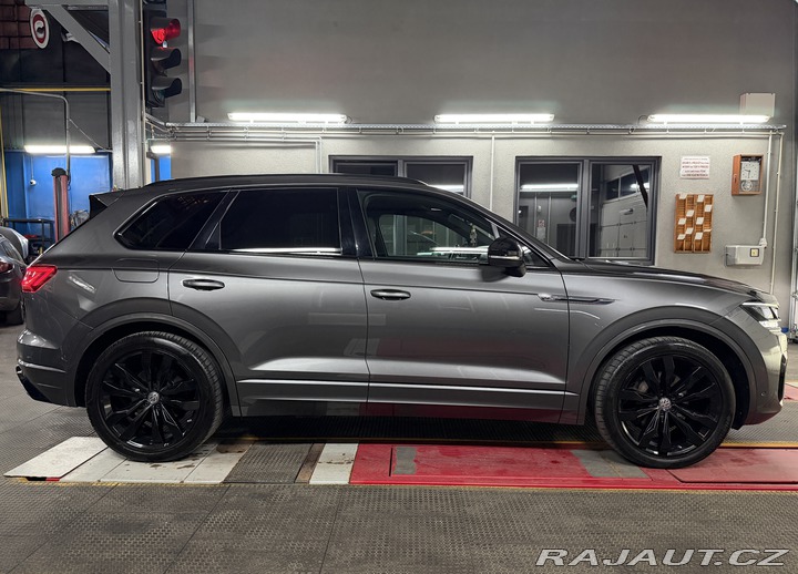 Volkswagen Touareg 3.0 V6 TDI SCR 286k R-Lin 2019