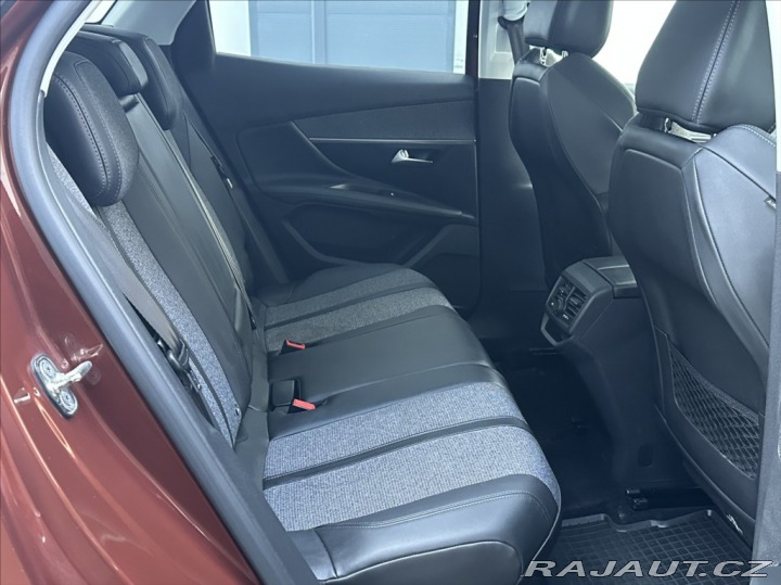 Peugeot 3008 1,2 PureTech 130PS  Allur 2018