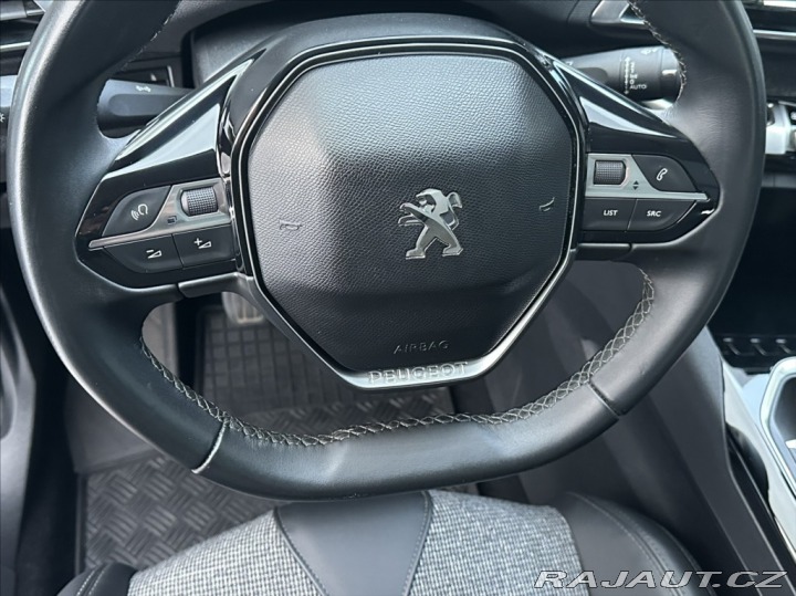 Peugeot 3008 1,2 PureTech 130PS  Allur 2018