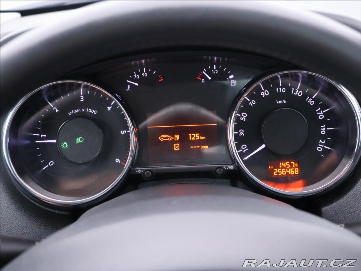 Peugeot 5008 2,0 HDI 110kW CZ Panorama 2012