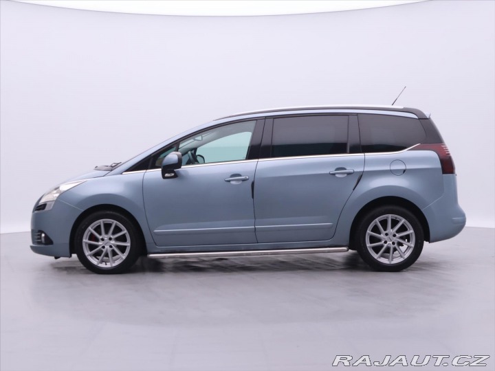 Peugeot 5008 2,0 HDI 110kW CZ Panorama 2012
