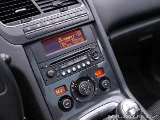 Peugeot 5008 2,0 HDI 110kW CZ Panorama 2012