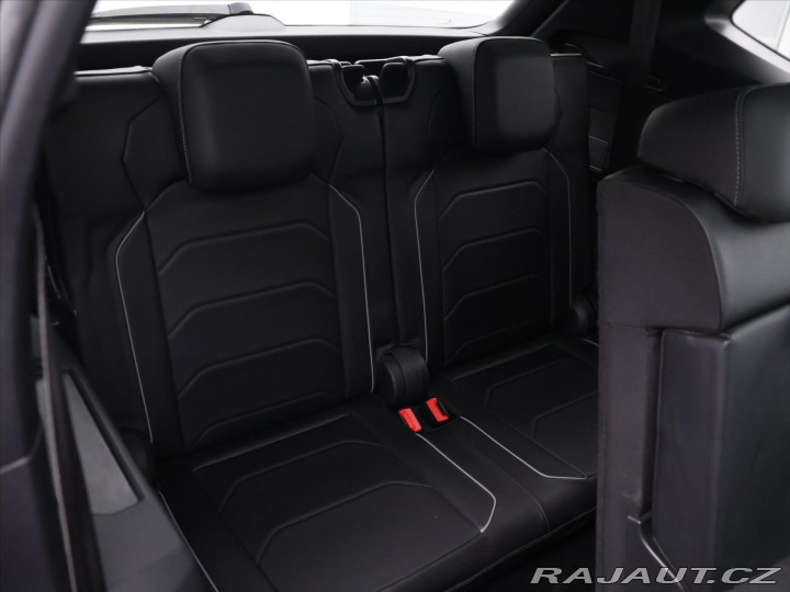 Volkswagen Tiguan Allspace 2,0 TDI DSG 4M R-Line 7-M 2019