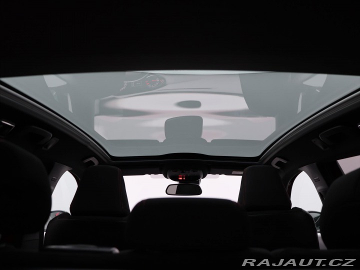 Peugeot 308 1,2 96kW GT-Line LED tažn 2017