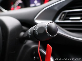 Peugeot 308 1,2 96kW GT-Line LED tažn 2017