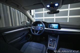 Volkswagen Golf 1,5 eTSI DSG KAMERA VÝHŘE 2023