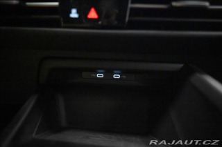 Volkswagen Golf 1,5 eTSI DSG KAMERA VÝHŘE 2023
