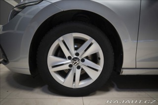 Volkswagen Golf 1,5 eTSI DSG KAMERA VÝHŘE 2023