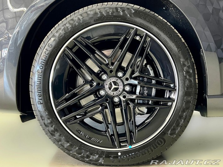 Mercedes-Benz V 300d 4MATIC AMG EXCLUSIVE 2026