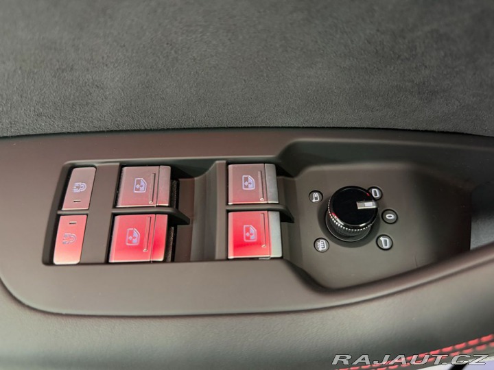 Audi RS6 PERFORMANCE, AKRAPOVIČ, N 2025
