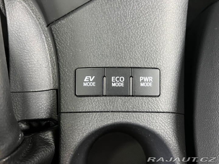 Toyota Auris 1.8 HYBRID e-CVT COMFORT, 2017