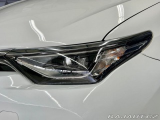 Toyota Auris 1.8 HYBRID e-CVT COMFORT, 2017