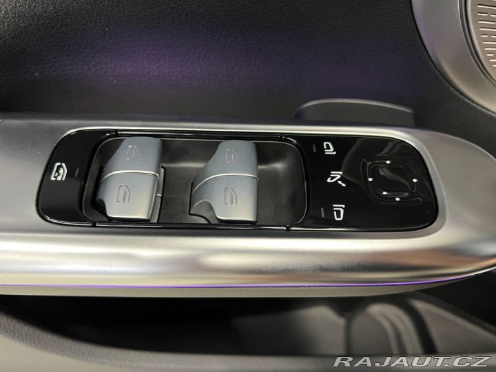 Mercedes-Benz C E PERFORMANCE 4M AMG F1 E 2024