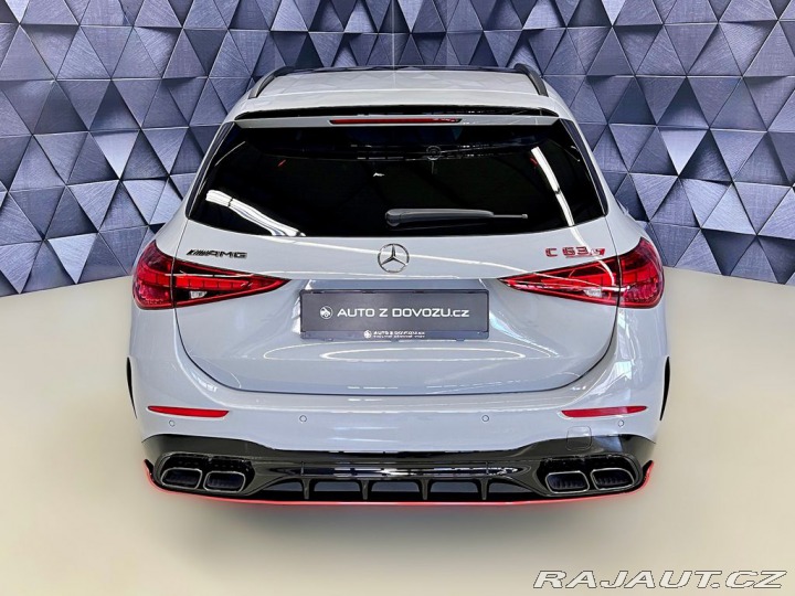 Mercedes-Benz C E PERFORMANCE 4M AMG F1 E 2024