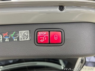 Mercedes-Benz C E PERFORMANCE 4M AMG F1 E 2024