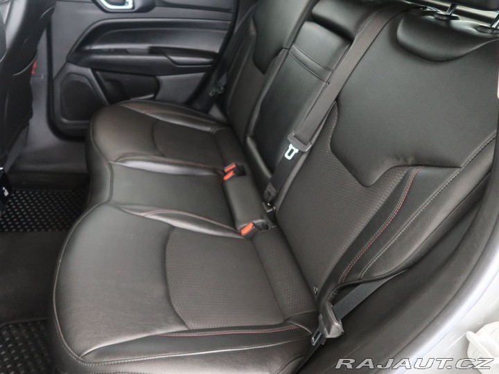 Jeep Compass Plug-in,4x4,AT,132kW,Trai 2023