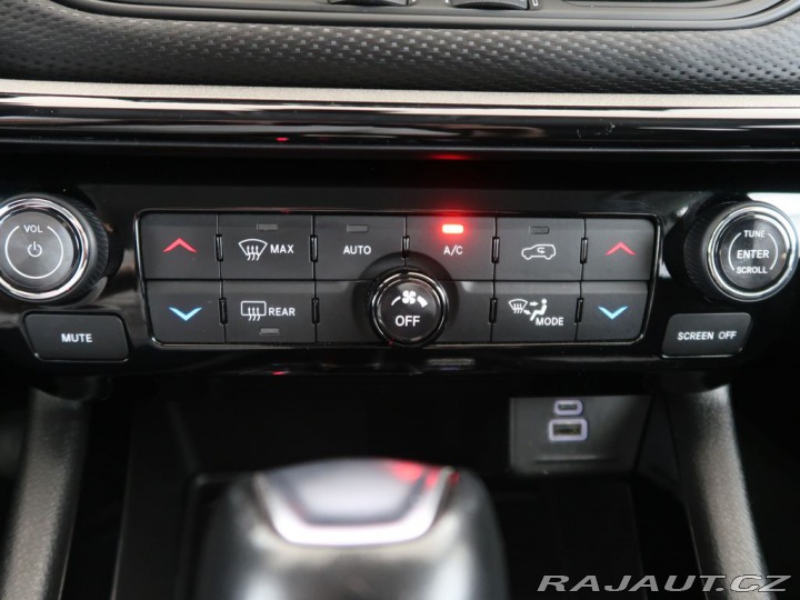 Jeep Compass Plug-in,4x4,AT,132kW,Trai 2023