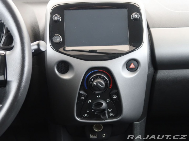 Toyota Aygo 1.0VVT-i,CZ,Style,x-play 2020