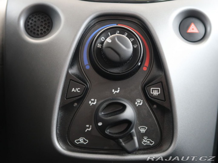 Toyota Aygo 1.0VVT-i,CZ,Style,x-play 2020