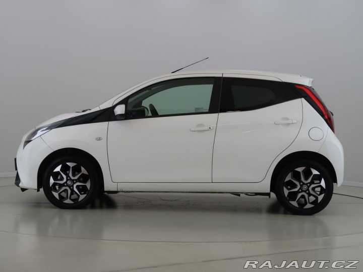Toyota Aygo 1.0VVT-i,CZ,Style,x-play 2020