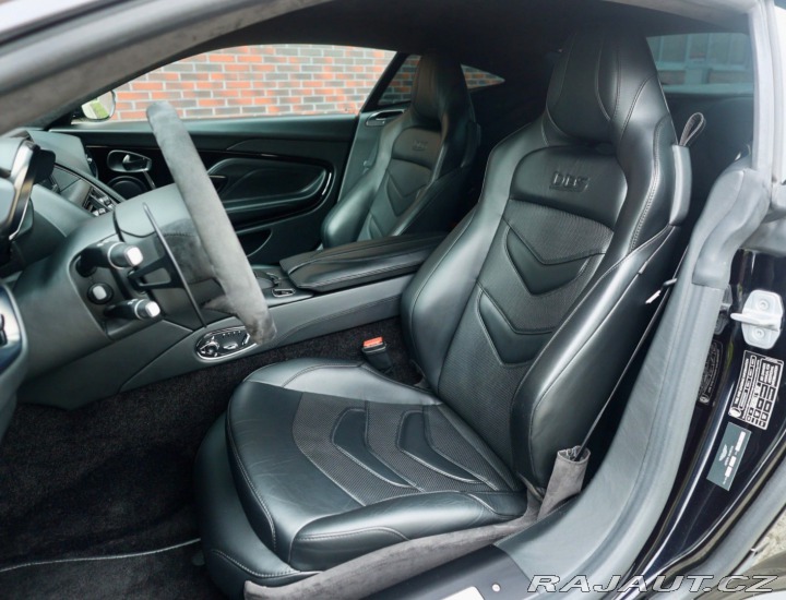 Aston Martin DBS Superleggera 5.2 V12 533 2021