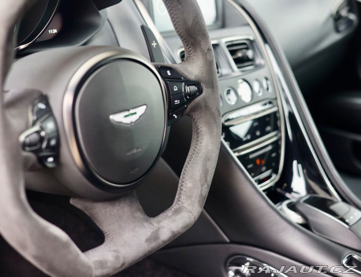 Aston Martin DBS Superleggera 5.2 V12 533 2021