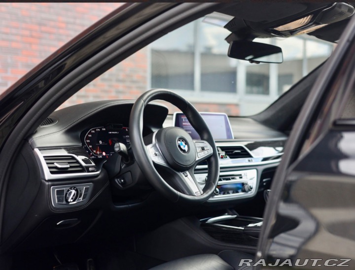 BMW 7 M760Li xDrive A/T 2019