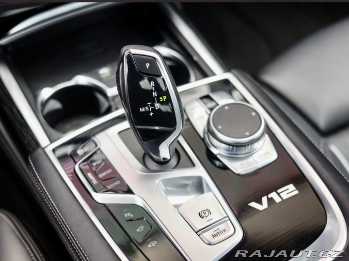 BMW 7 M760Li xDrive A/T 2019