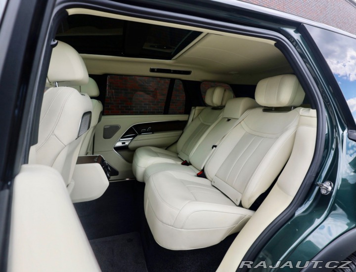 Land Rover Range Rover P460e Autobiography LWB, 2024