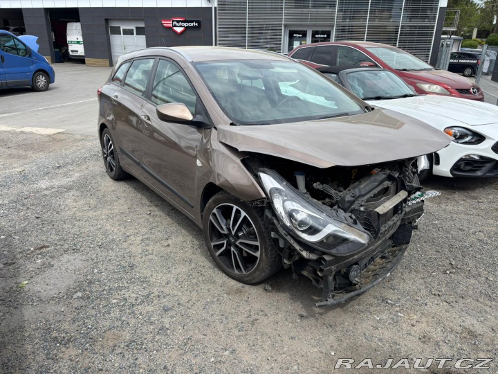 Hyundai i30 1.6i, 81KW 2014