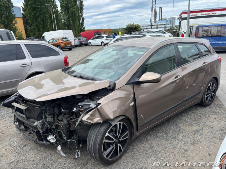 Hyundai i30 1.6i, 81KW 2014