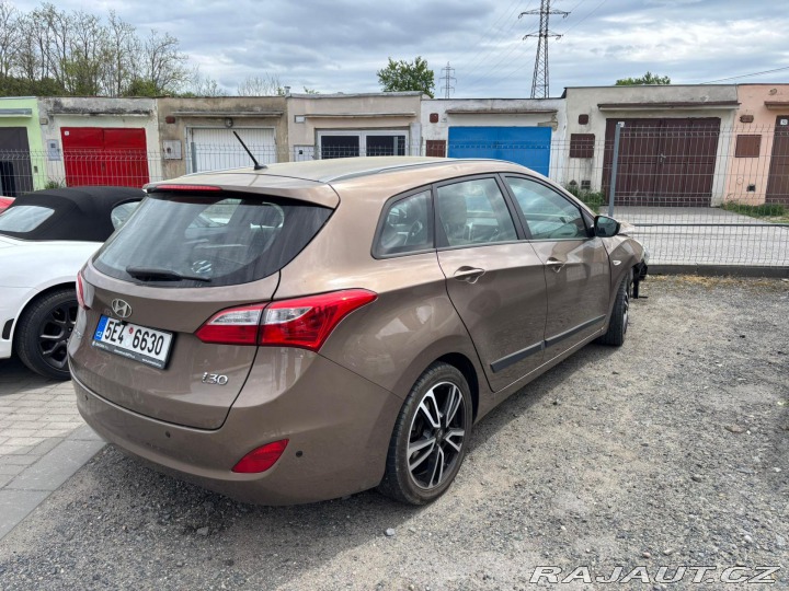 Hyundai i30 1.6i, 81KW 2014