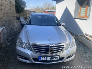 Mercedes-Benz E  2010