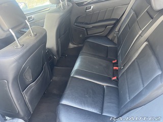 Mercedes-Benz E  2010