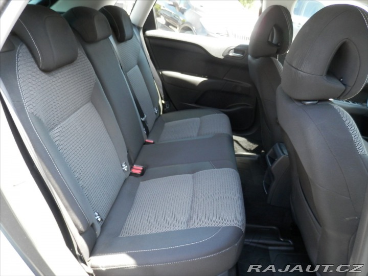 Citroën C4 1,2 PT 96kW Pure Tech  VÝ 2014