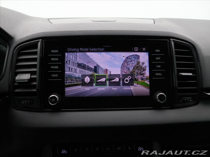 Škoda Karoq 1,5 TSI 110kW DSG Sportli 2022