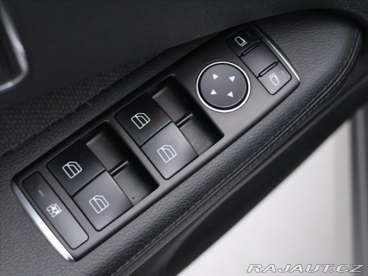Mercedes-Benz E 3,0 350CDI 170kW Avantgar 2011