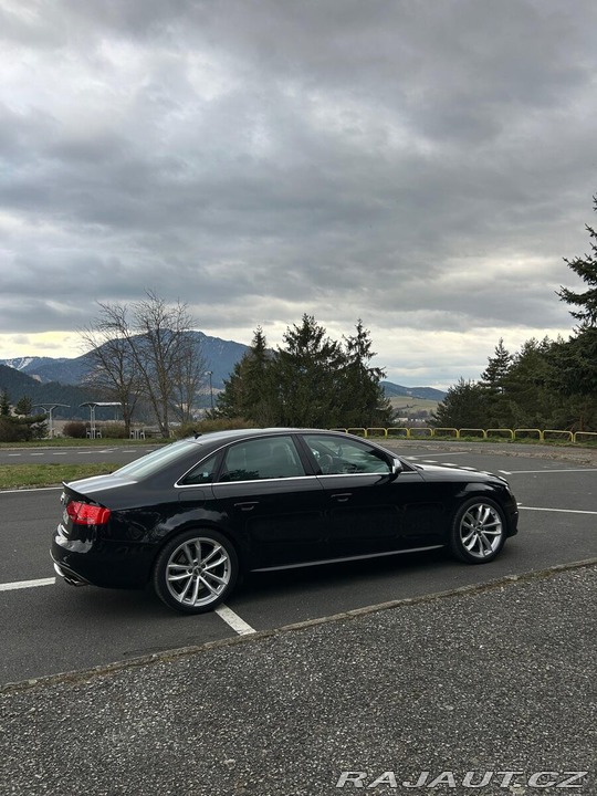 Audi S4 B8 2010