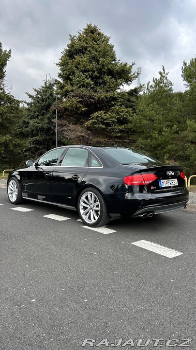 Audi S4 B8 2010