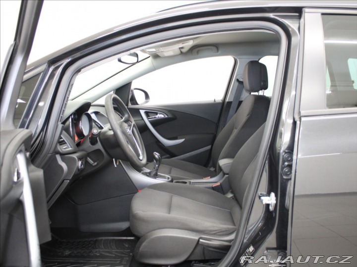 Opel Astra 1,4 Turbo ST 137tkm.2.maj 2013
