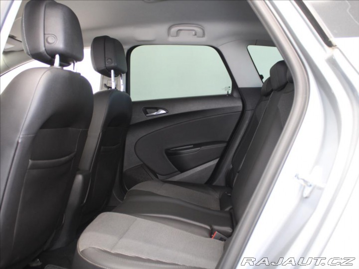 Opel Astra 1,6 CDTi 81kW Cosmo Výpro 2015