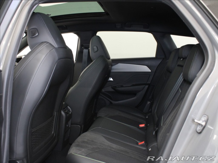 Peugeot 308 1,6 PHEV 225k. GT Výprode 2024