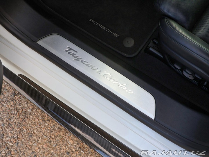 Porsche Taycan Turbo 460kW DPH CZ 2020