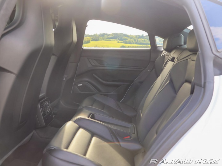 Porsche Taycan Turbo 460kW DPH CZ 2020