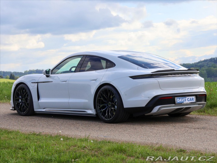 Porsche Taycan Turbo 460kW DPH CZ 2020